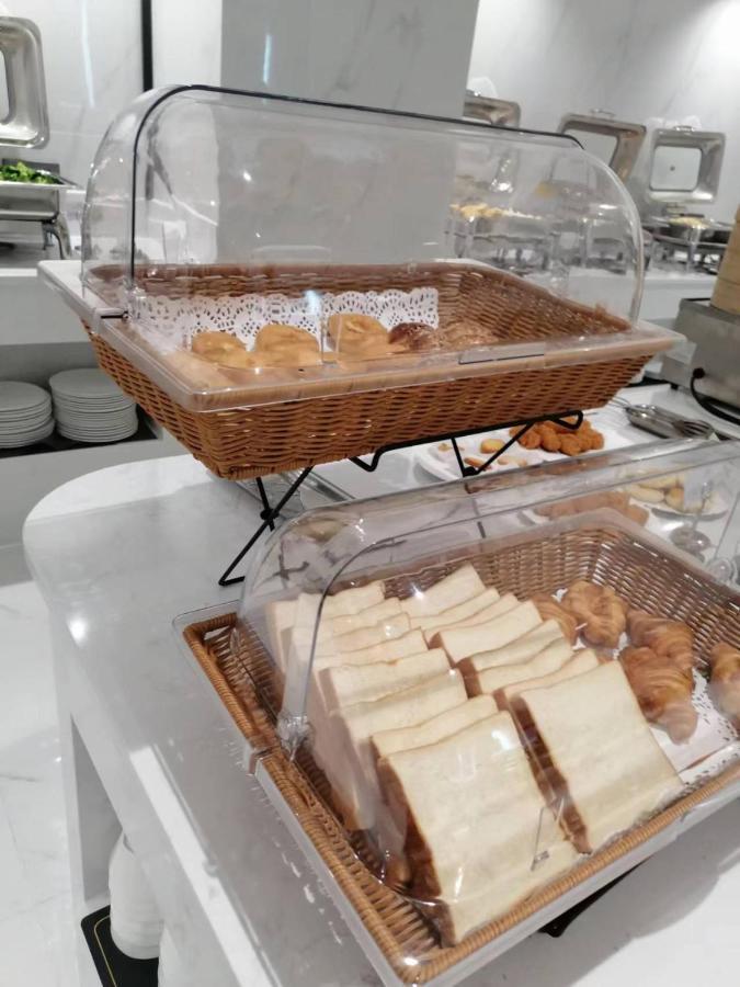 Paco Hotel Shenzhen Luohu Port Екстериор снимка