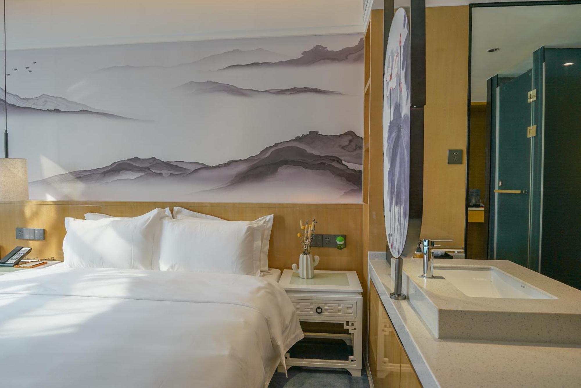 Paco Hotel Shenzhen Luohu Port Екстериор снимка