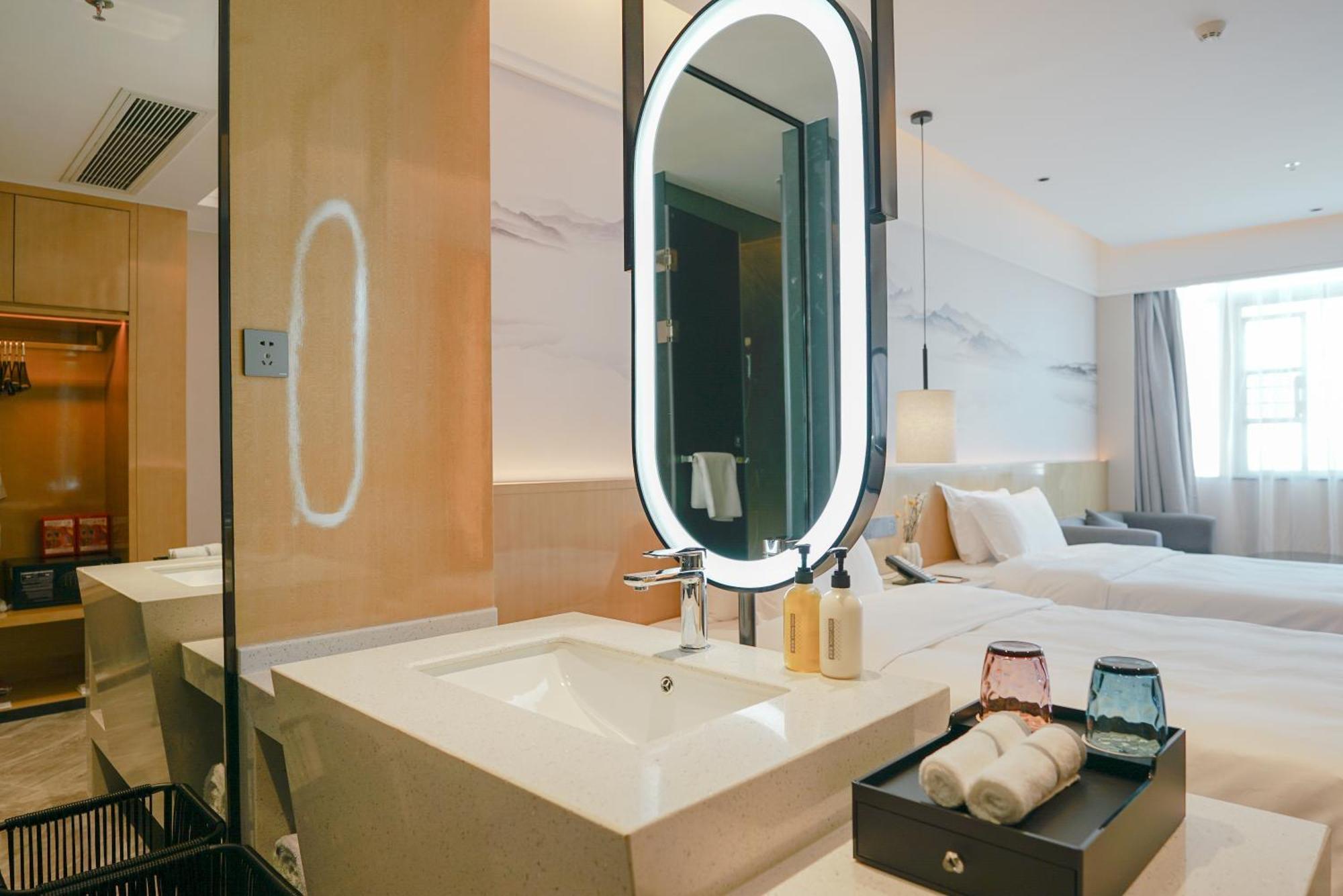 Paco Hotel Shenzhen Luohu Port Екстериор снимка