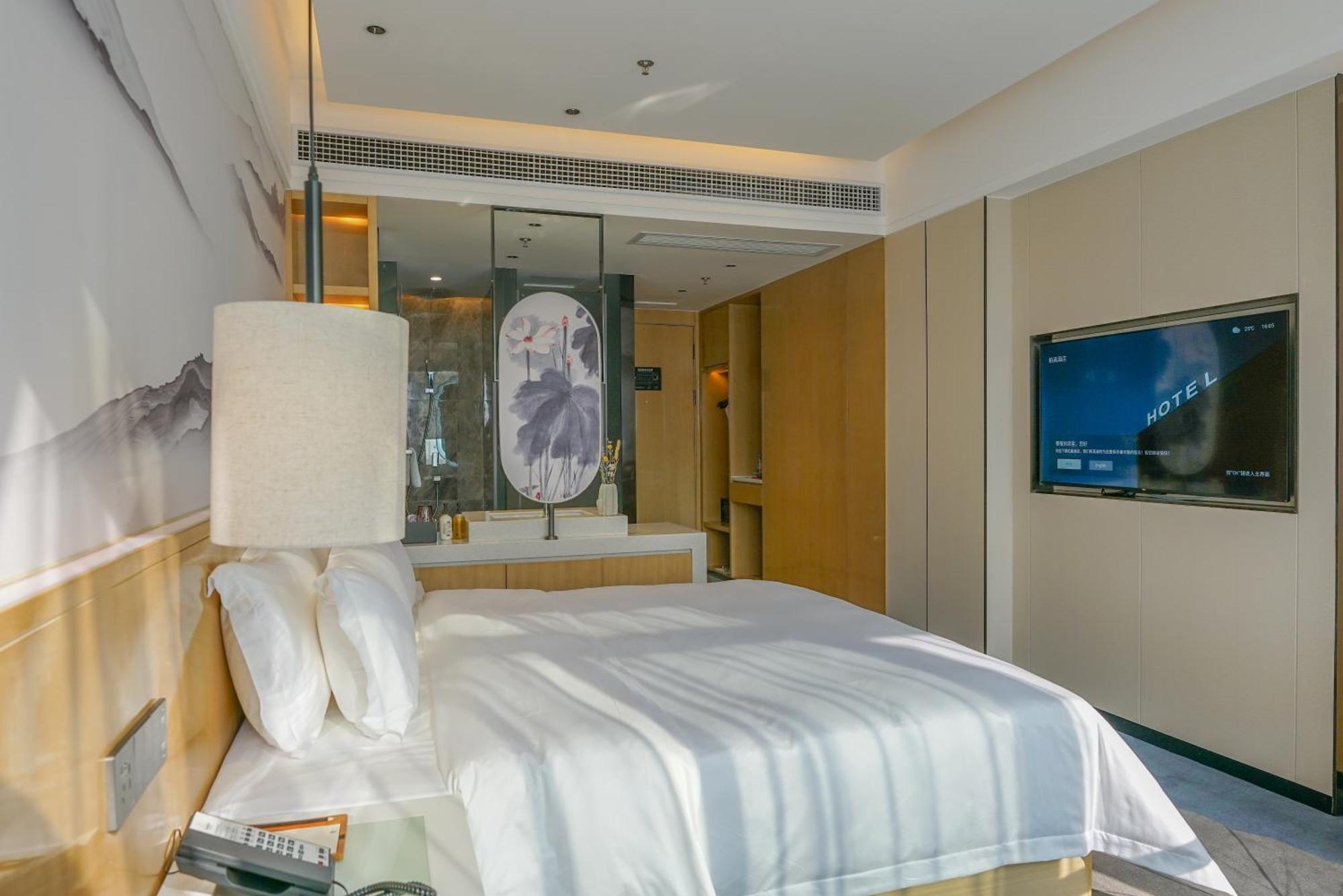 Paco Hotel Shenzhen Luohu Port Екстериор снимка