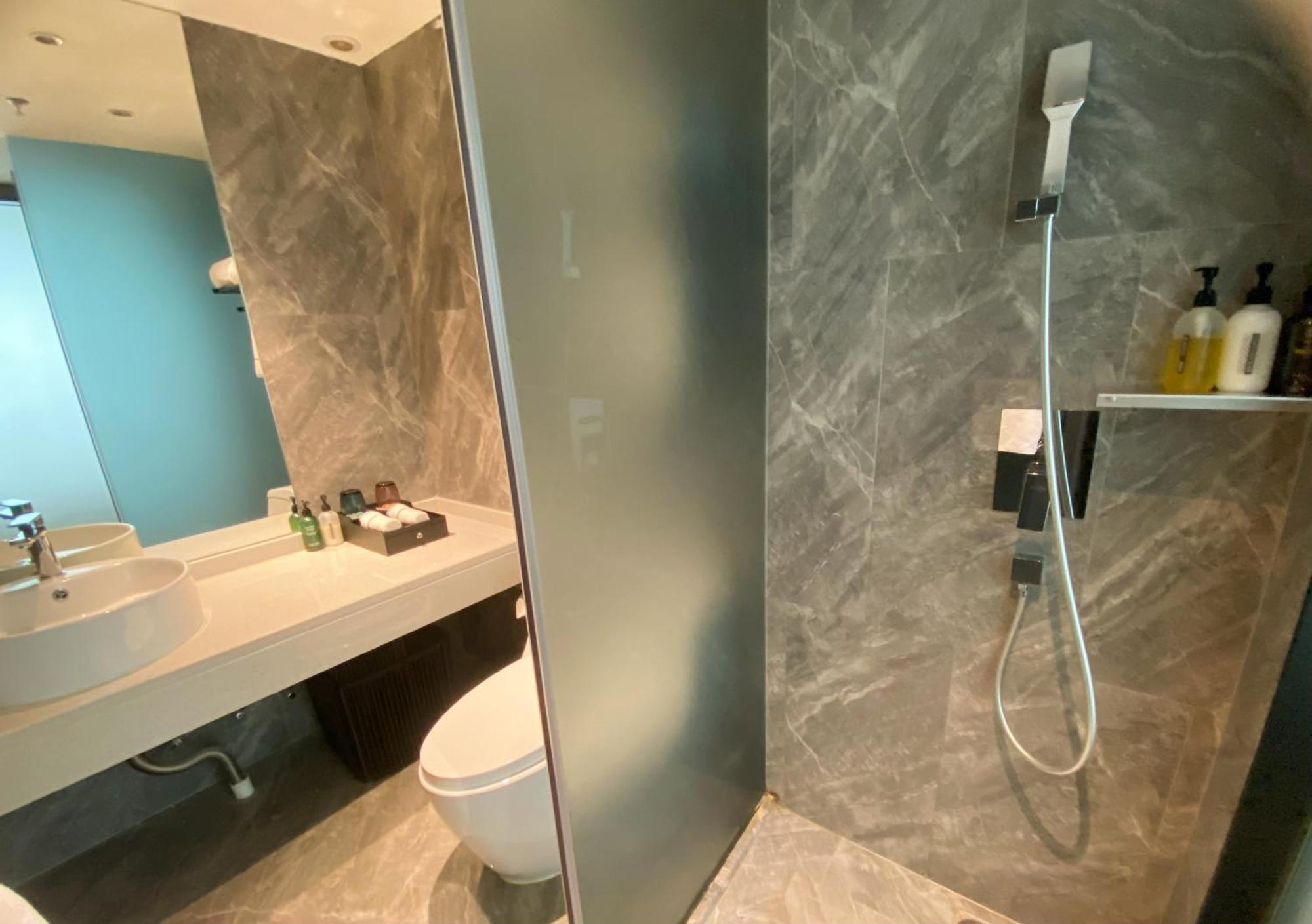Paco Hotel Shenzhen Luohu Port Екстериор снимка